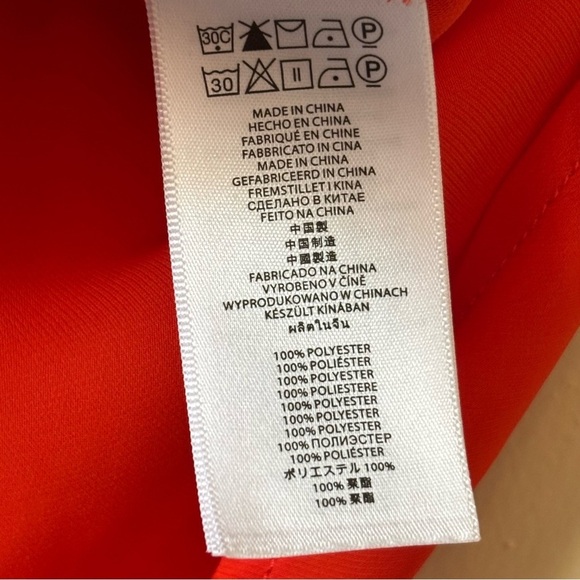 Michael Kors| Gorgeous Bright Red Sleeveless Wrap Blouse w/ Gold Bar Sz XS - Picture 7 of 7